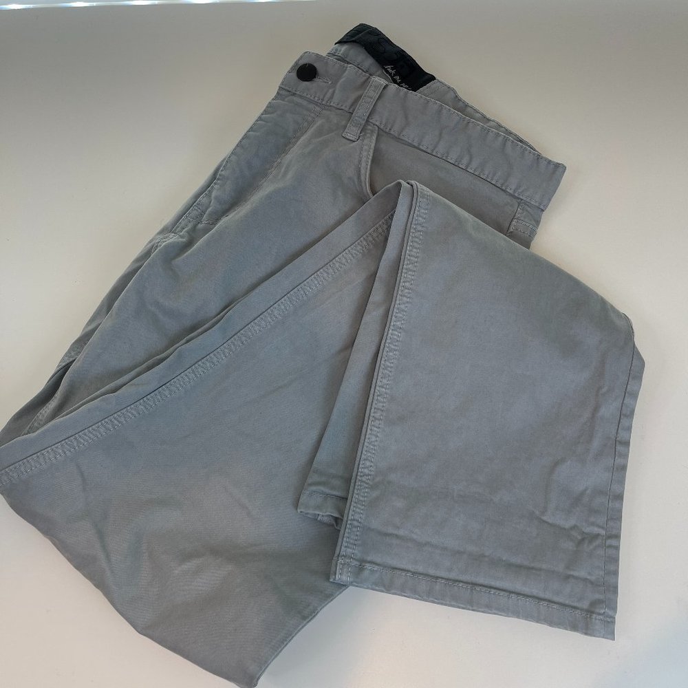 Size 34 Men's Joe's Jeans Stone Straight-Fit Jean Relaxed Leg